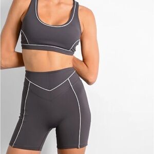 Yellow The Label Contour Shorts